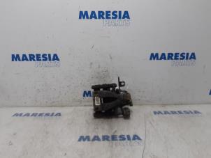 Used Rear brake calliper, left Citroen C4 Grand Picasso (UA) 2.0 16V Autom. Price € 60,00 Margin scheme offered by Maresia Parts