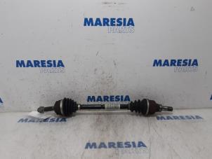 Used Front drive shaft, left Peugeot 208 I (CA/CC/CK/CL) 1.4 HDi Price € 60,00 Margin scheme offered by Maresia Parts
