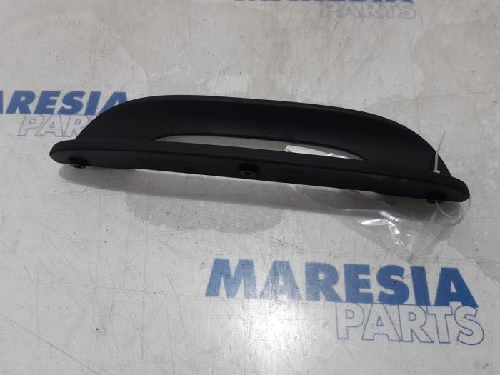 Begagnade Störtbåge Fiat 500C (312) 1.2 69 Pris € 35,00 Marginaltabell erbjuds av Maresia Parts