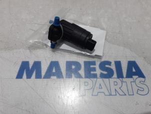 Used Windscreen washer pump Lancia Delta (844) 1.4 MultiAir 16V Price € 15,00 Margin scheme offered by Maresia Parts