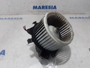 Used Heating and ventilation fan motor Lancia Delta (844) 1.4 MultiAir 16V Price € 49,00 Margin scheme offered by Maresia Parts