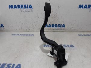 Używane Czujnik polozenia pedalu gazu Lancia Delta (844) 1.4 MultiAir 16V Cena € 50,00 Procedura marży oferowane przez Maresia Parts