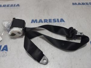Usagé Ceinture de sécurité arrière droite Lancia Delta (844) 1.4 MultiAir 16V Prix € 50,00 Règlement à la marge proposé par Maresia Parts