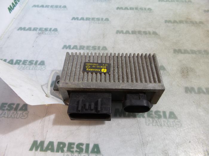 Glow plug relay Renault Kangoo 1.9 D 65 7700109860