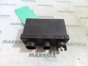 Used Glow plug relay Renault 19 Price € 25,00 Margin scheme offered by Maresia Parts