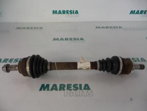 Used Front drive shaft, left Peugeot 308 SW (4E/H) 1.6 HDiF 16V Price € 65,00 Margin scheme offered by Maresia Parts