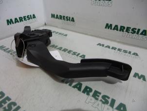 Used Throttle pedal position sensor Peugeot 308 SW (4E/H) 1.6 HDiF 16V Price € 20,00 Margin scheme offered by Maresia Parts
