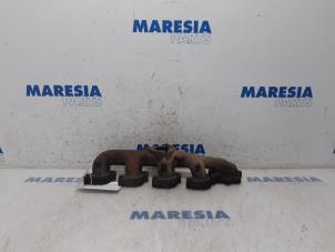 Używane Kolektor wydechowy Peugeot Boxer (U9) 2.2 HDi 110 Euro 5 Cena € 127,05 Z VAT oferowane przez Maresia Parts