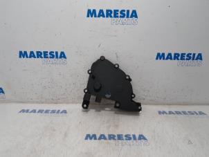 Used Timing cover Renault Trafic New (FL) 2.5 dCi 16V 145 Price € 24,20 Inclusive VAT offered by Maresia Parts