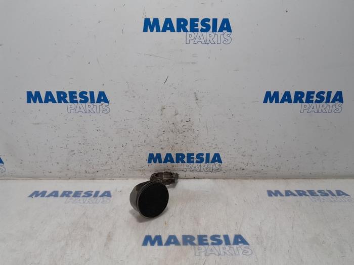 Używane Tlok Fiat Croma (194) 2.2 MPI 16V Cena € 50,00 Procedura marży oferowane przez Maresia Parts