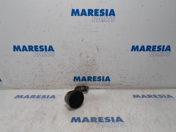 Używane Tlok Fiat Croma (194) 2.2 MPI 16V Cena € 50,00 Procedura marży oferowane przez Maresia Parts