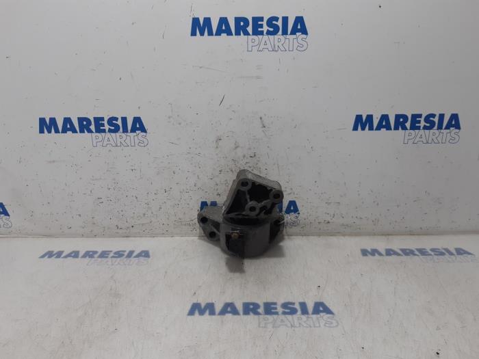Used Engine mount Opel Combo 1.3 CDTI 16V ecoFlex Price € 30,00 Margin scheme offered by Maresia Parts