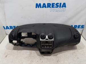 Used Dashboard Alfa Romeo MiTo (955) 1.4 16V Price € 367,50 Margin scheme offered by Maresia Parts