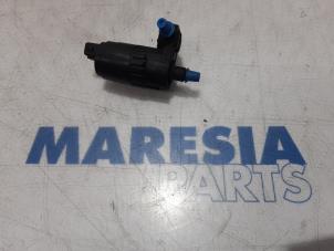 Used Windscreen washer pump Fiat 500 (312) 0.9 TwinAir 60 Price € 15,00 Margin scheme offered by Maresia Parts