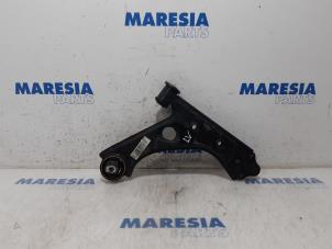 Used Front lower wishbone, left Fiat Punto III (199) 0.9 TwinAir Turbo 100 Price € 30,00 Margin scheme offered by Maresia Parts