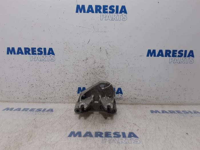 Used Engine mount Fiat Punto III (199) 0.9 TwinAir Turbo 100 Price € 20,00 Margin scheme offered by Maresia Parts