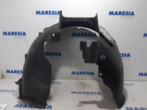 Used Wheel arch liner Peugeot 5008 I (0A/0E) 1.6 THP 16V Price € 20,00 Margin scheme offered by Maresia Parts