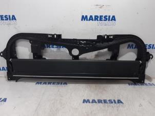 Used Headlining Peugeot 5008 I (0A/0E) 1.6 THP 16V Price € 75,00 Margin scheme offered by Maresia Parts
