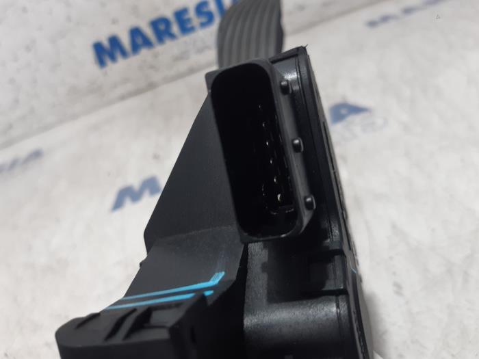 Gaspedalposition Sensor van een Fiat Punto Evo (199) 1.4 LPG 2010