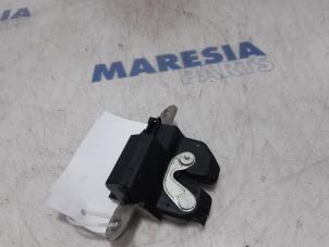 Used Tailgate lock mechanism Fiat Punto Evo (199) 1.4 LPG Price € 20,00 Margin scheme offered by Maresia Parts