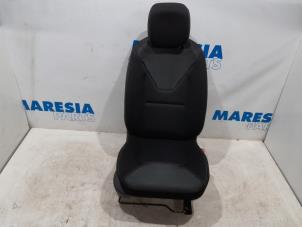 Used Seat, right Renault Clio IV Estate/Grandtour (7R) 0.9 Energy TCE 90 12V Price € 105,00 Margin scheme offered by Maresia Parts