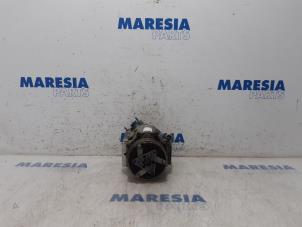 Usagé Pompe clim Citroen Jumper (U9) 2.2 Blue HDi 140 Prix € 222,34 Prix TTC proposé par Maresia Parts