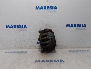 Used Front brake calliper, right Citroen Jumper (U9) 2.2 Blue HDi 140 Price € 127,05 Inclusive VAT offered by Maresia Parts