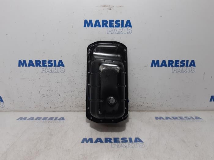 Usagé Couvercle carter Peugeot 208 I (CA/CC/CK/CL) 1.6 Blue HDi 100 Prix € 29,99 Règlement à la marge proposé par Maresia Parts