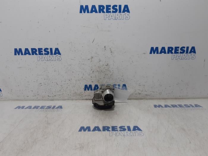 Gebrauchte Drosselklappengehäuse Peugeot 208 I (CA/CC/CK/CL) 1.6 Blue HDi 100 Preis € 49,99 Margenregelung angeboten von Maresia Parts