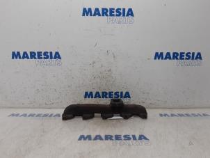 Used Exhaust manifold Peugeot 208 I (CA/CC/CK/CL) 1.6 Blue HDi 100 Price € 24,95 Margin scheme offered by Maresia Parts