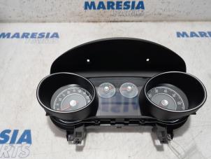 Used Instrument panel Fiat Punto III (199) 0.9 TwinAir Turbo 100 Price € 75,00 Margin scheme offered by Maresia Parts