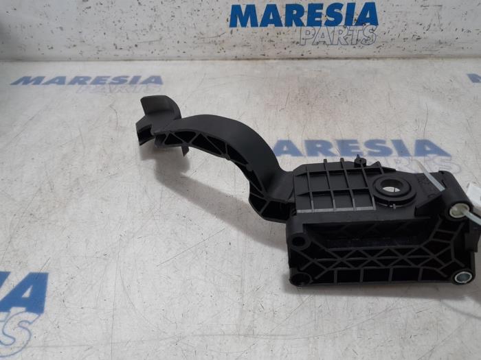 Gaspedalposition Sensor van een Fiat Punto III (199) 0.9 TwinAir Turbo 100 2015