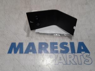 Used Electric seat switch Fiat Punto III (199) 0.9 TwinAir Turbo 100 Price € 15,00 Margin scheme offered by Maresia Parts