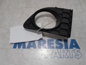 Used Cover plate fog light, left Fiat Punto III (199) 0.9 TwinAir Turbo 100 Price € 20,00 Margin scheme offered by Maresia Parts