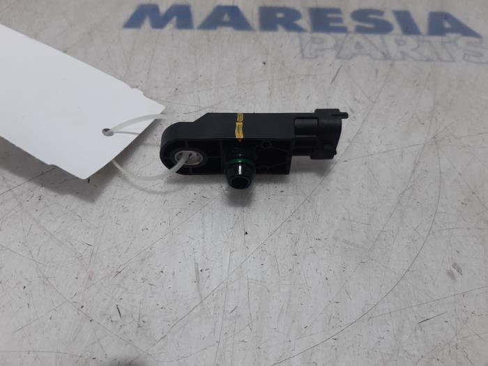 Map Sensor (Einlasskrümmer) van een Fiat Punto III (199) 0.9 TwinAir Turbo 100 2015