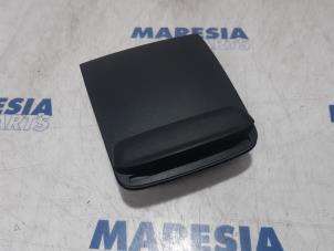 Used Glovebox Citroen Jumper (U9) 2.2 Blue HDi 140 Price € 60,50 Inclusive VAT offered by Maresia Parts