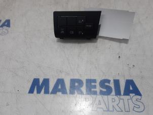 Used Light switch Citroen Jumper (U9) 2.2 Blue HDi 140 Price € 60,50 Inclusive VAT offered by Maresia Parts