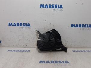 Used Cover, miscellaneous Peugeot Expert (VA/VB/VE/VF/VY) 2.0 Blue HDi 120 16V 4x4 Price € 24,20 Inclusive VAT offered by Maresia Parts