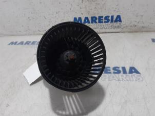 Used Heating and ventilation fan motor Renault Clio IV Estate/Grandtour (7R) 0.9 Energy TCE 90 12V Price € 30,00 Margin scheme offered by Maresia Parts