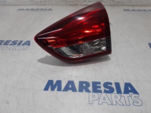 Used Taillight, right Renault Clio IV Estate/Grandtour (7R) 0.9 Energy TCE 90 12V Price € 40,00 Margin scheme offered by Maresia Parts