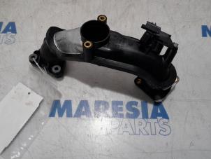 Used Air intake hose Citroen C4 Picasso (3D/3E) 1.6 BlueHDI 115 Price € 20,00 Margin scheme offered by Maresia Parts