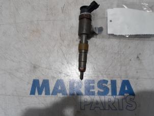 Used Injector (diesel) Citroen C4 Cactus (0B/0P) 1.6 Blue Hdi 100 Price € 50,00 Margin scheme offered by Maresia Parts