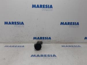 Used Piston Renault Clio IV (5R) 1.2 TCE 16V GT EDC Price € 75,00 Margin scheme offered by Maresia Parts