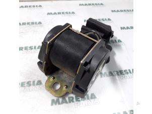 Used Rear seatbelt, right Peugeot 106 II 1.0 Price € 25,00 Margin scheme offered by Maresia Parts