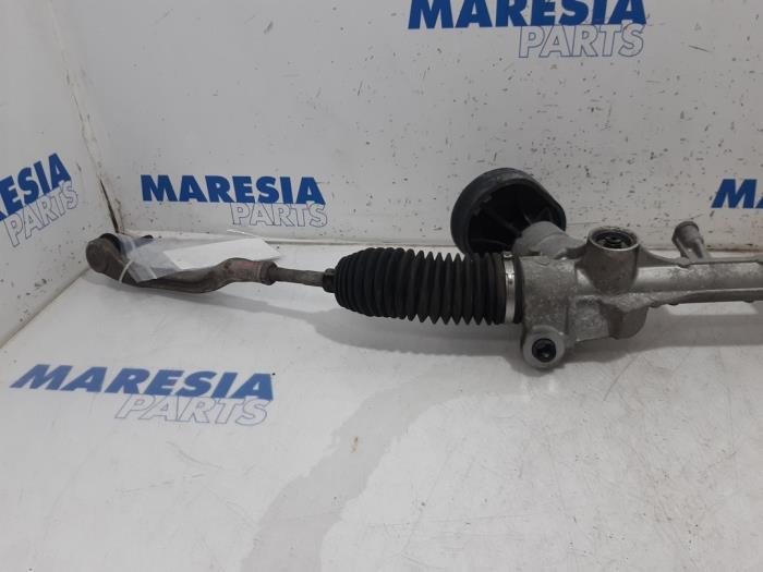 Steering box from a Renault Megane IV (RFBB) 1.2 Energy TCE 130 2016