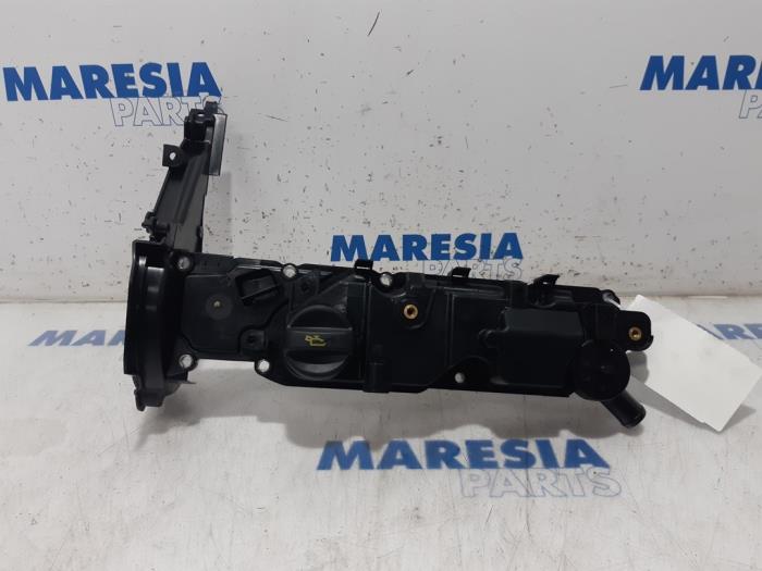 Usagé Couvercle soupapes Citroen C4 Cactus (0B/0P) 1.6 Blue Hdi 100 Prix € 24,95 Règlement à la marge proposé par Maresia Parts
