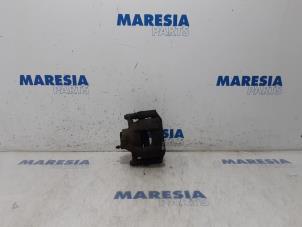 Usagé Etrier de frein (pince) avant droit Citroen C1 1.0 12V Prix € 35,00 Règlement à la marge proposé par Maresia Parts