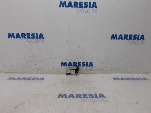 Used Airflow meter Citroen Jumper (U9) 2.0 BlueHDi 130 Price € 36,30 Inclusive VAT offered by Maresia Parts