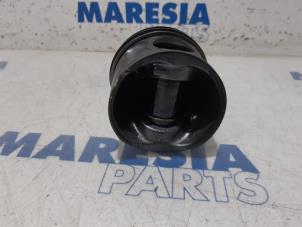 Piston d'un Peugeot Boxer (U9) 2.2 HDi 110 Euro 5 2016