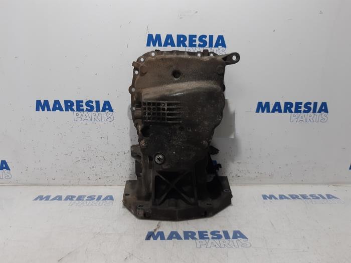 Gebrauchte Ölwanne Renault Megane III Grandtour (KZ) 1.5 dCi 110 Preis € 40,00 Margenregelung angeboten von Maresia Parts